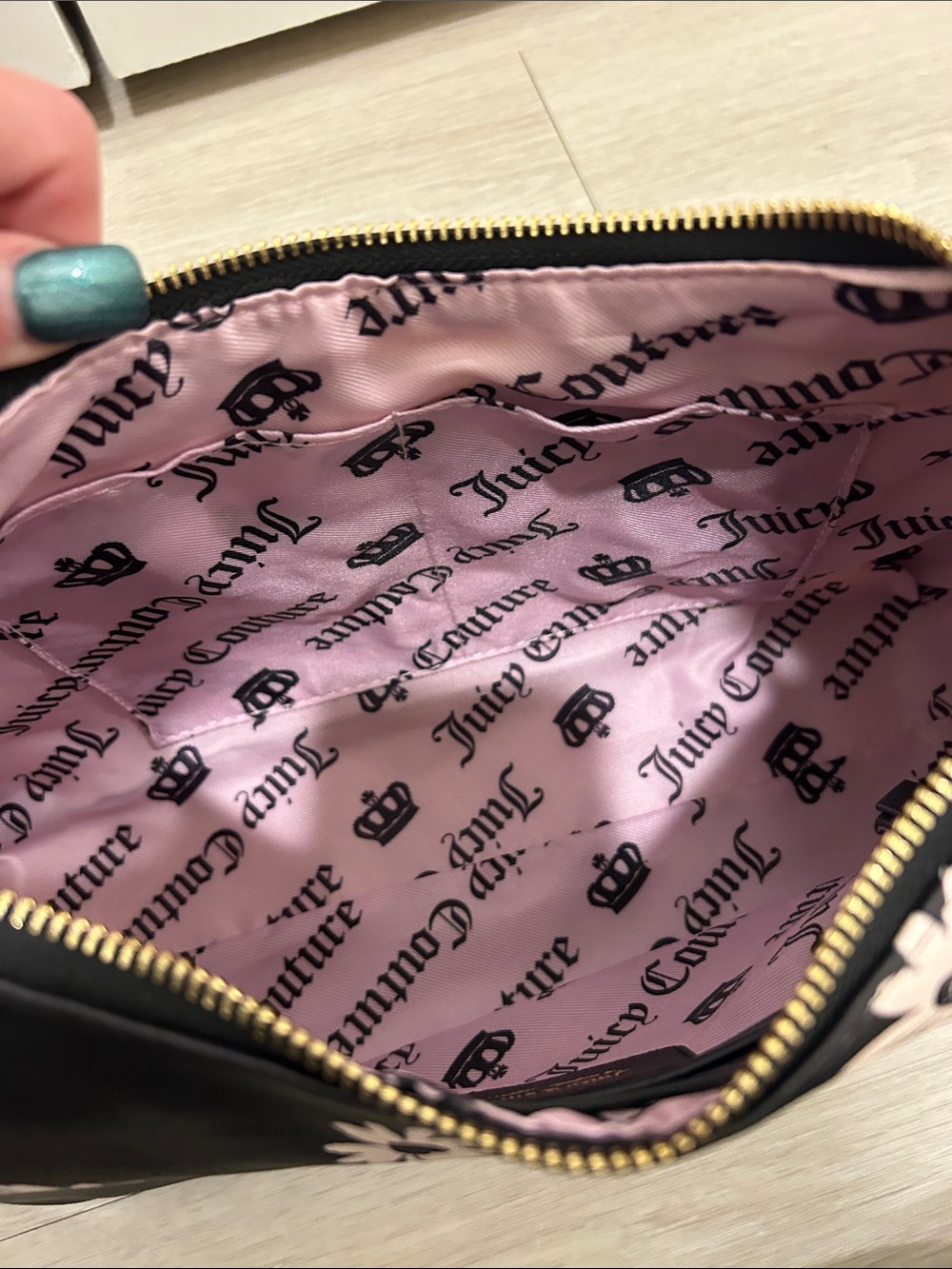 Juicy Couture Exclusive (NWT) Daisy for Juicy Hobo Bag - Picture 11 of 12